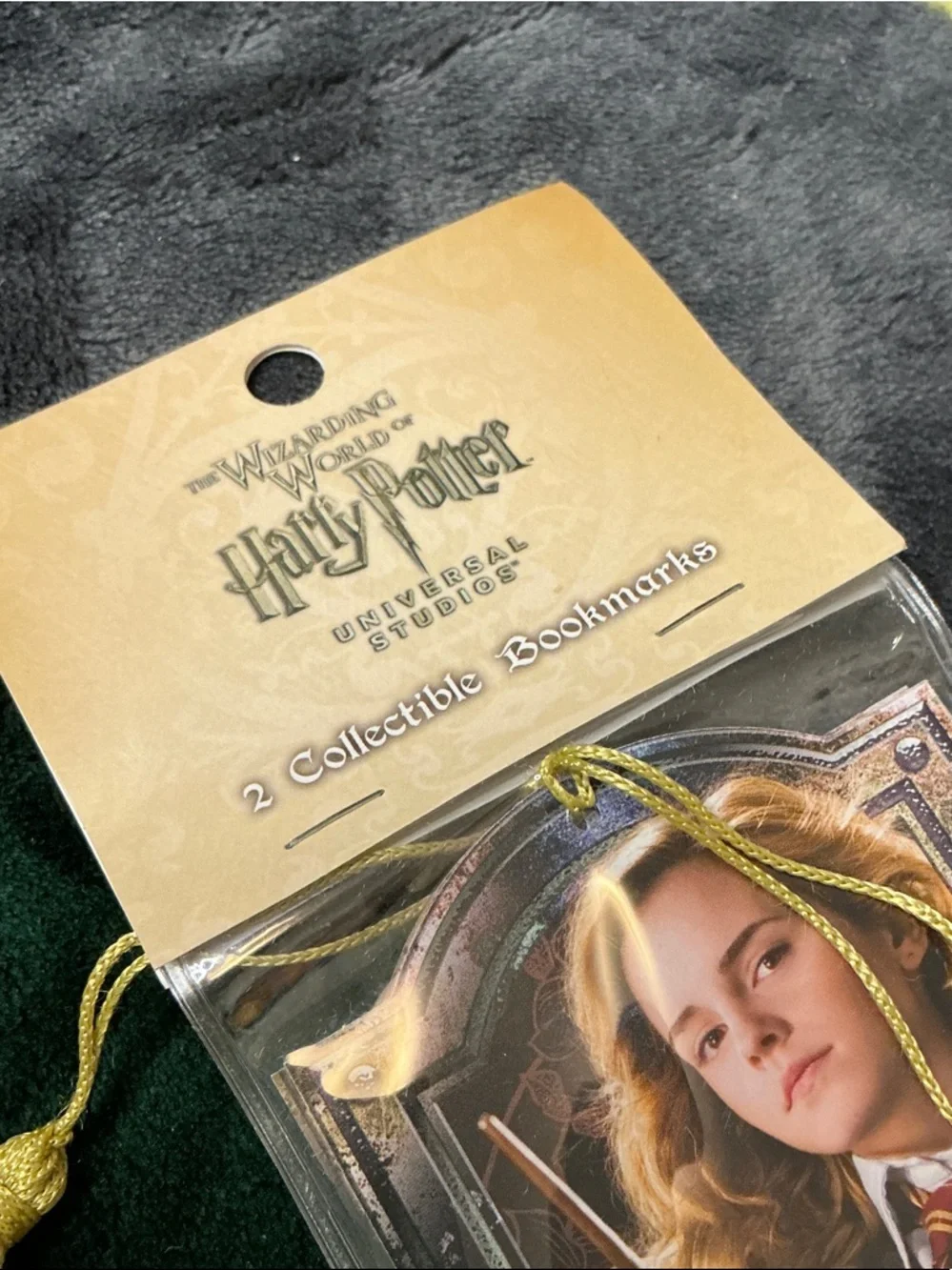 Harry Potter Hermione Granger Gold Tassel Bookmark - Official Wizarding World
